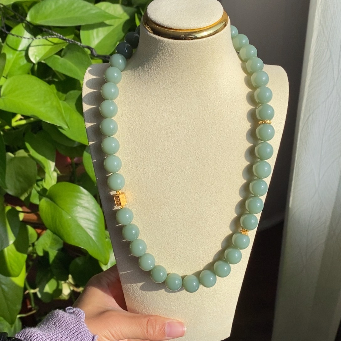 和田玉未镶嵌手串