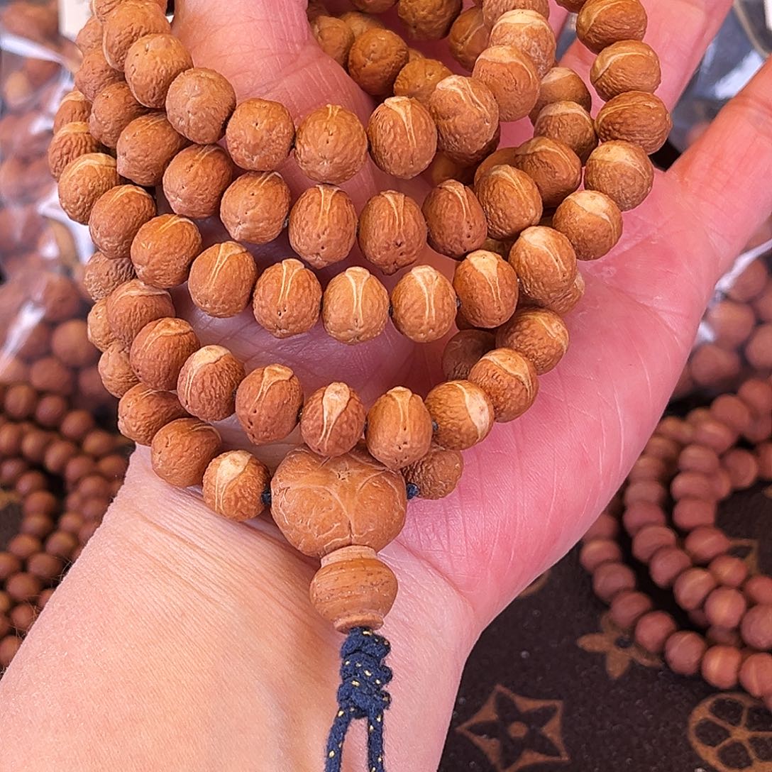 陳***浓凤眼菩提吊坠酸枣脖挂云端