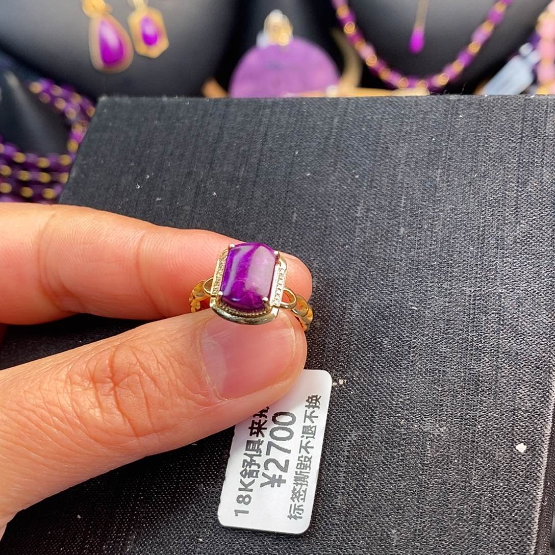 苏纪石（舒俱来）戒指18K金镶嵌