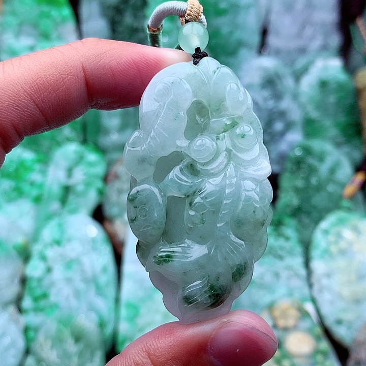 翡翠吊坠(不含链)未镶嵌