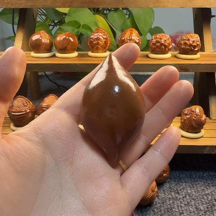 涛***手串/手链橄榄核单面一线天