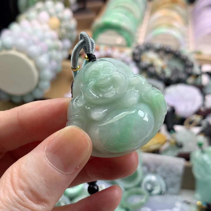 翡翠未镶嵌颈饰吊坠