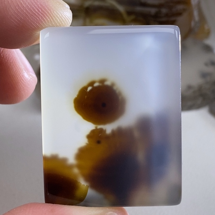 用***9玛瑙/玉髓未镶嵌珠宝奇石