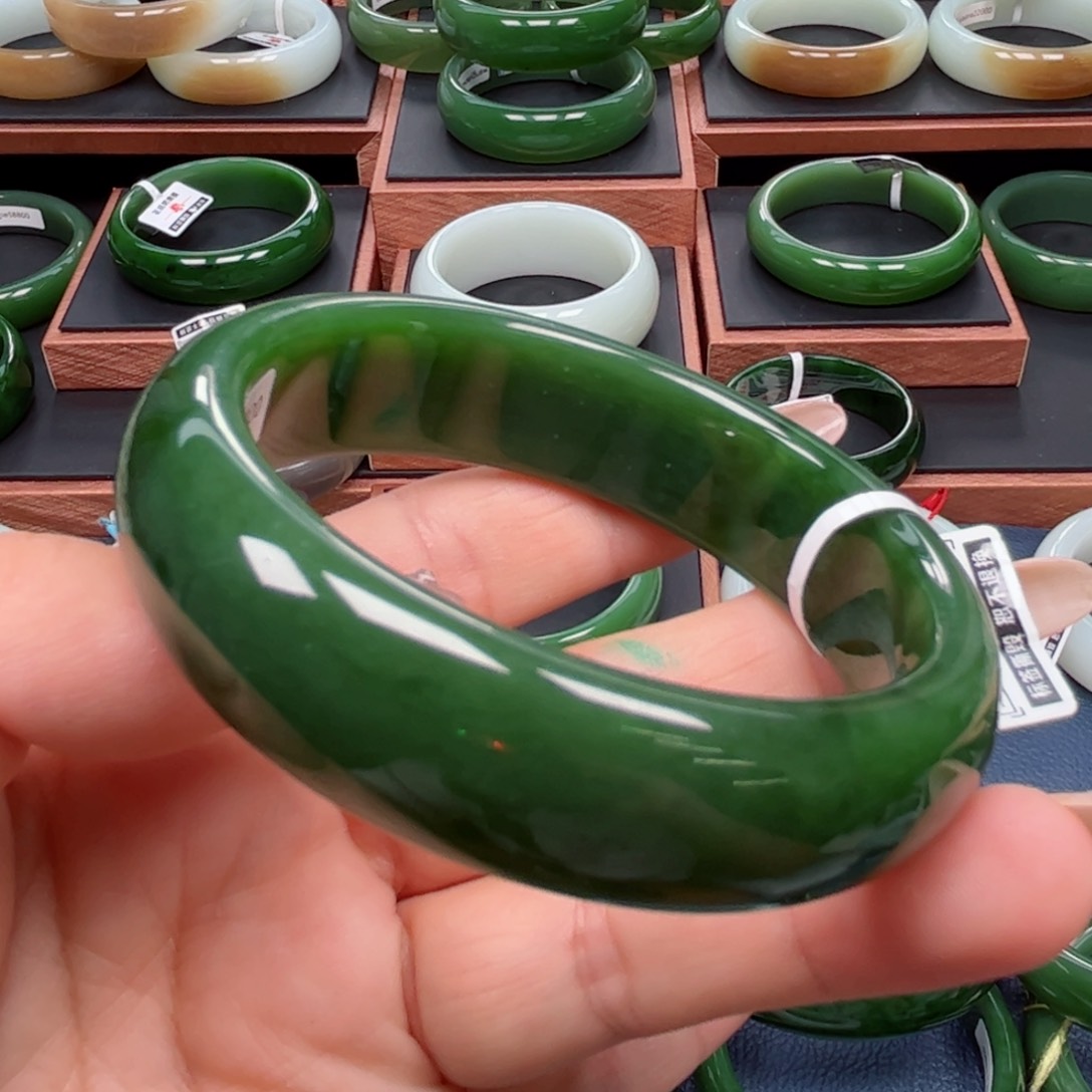 未镶嵌手镯和田玉（碧玉）5960圈口