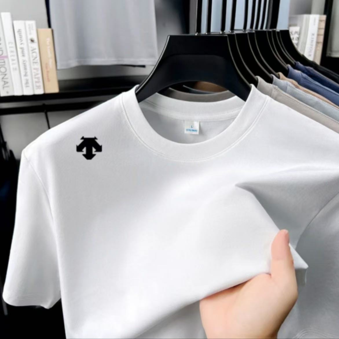 【专卖店发货 实体撤柜清仓】纯棉情侣装圆领T恤舒适百搭短袖T恤潮