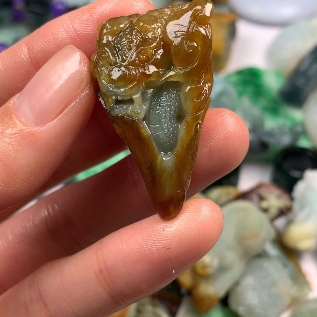 定制翡翠未镶嵌翡翠