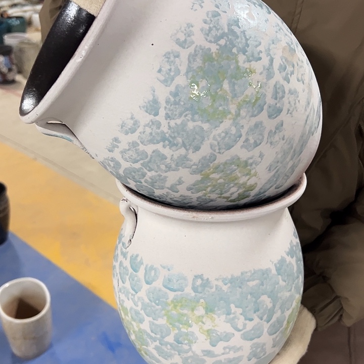 高度25厘米口18厘米