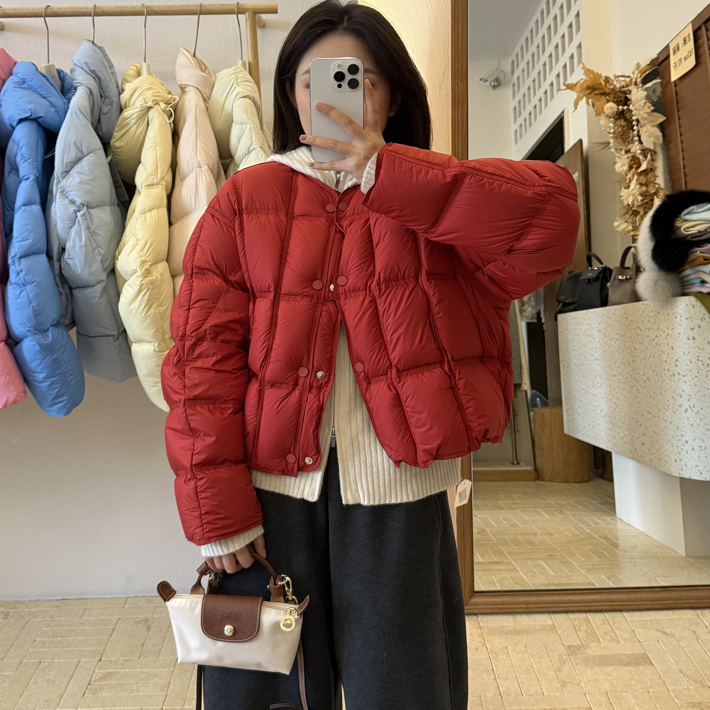 秋冬欧洲站25冬小个子白鹅绒羽绒服圆领豆腐块短款轻便外套韩式鹅