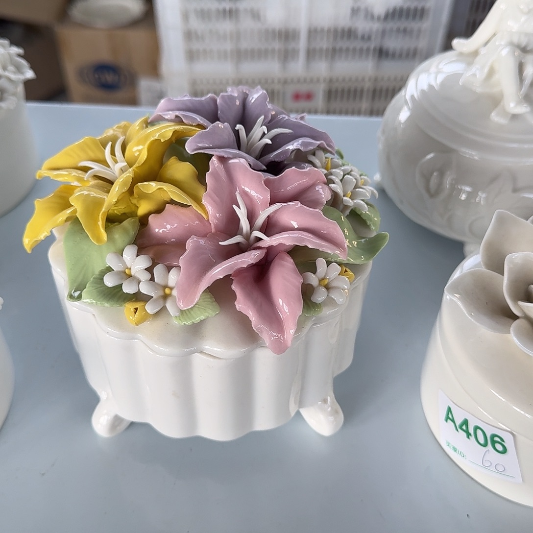 手工捏花三色百合花高脚炖盅
