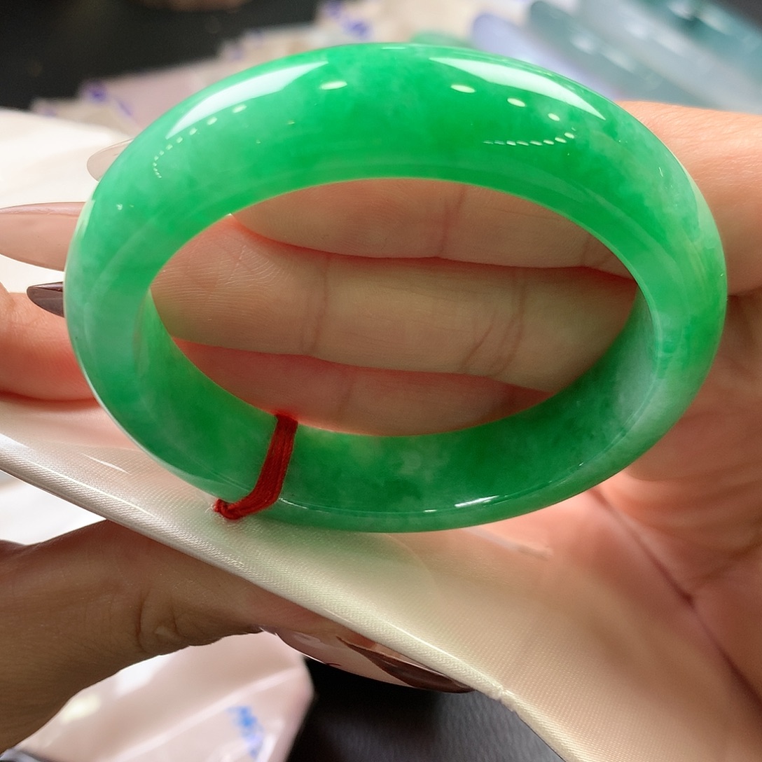 从***狗翡翠未镶嵌手镯分单5号