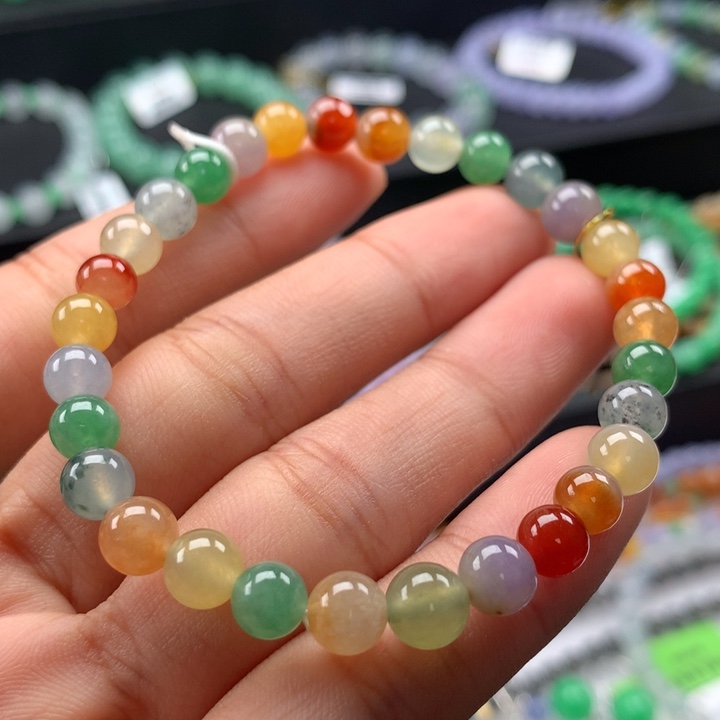 翡翠手镯未镶嵌卡