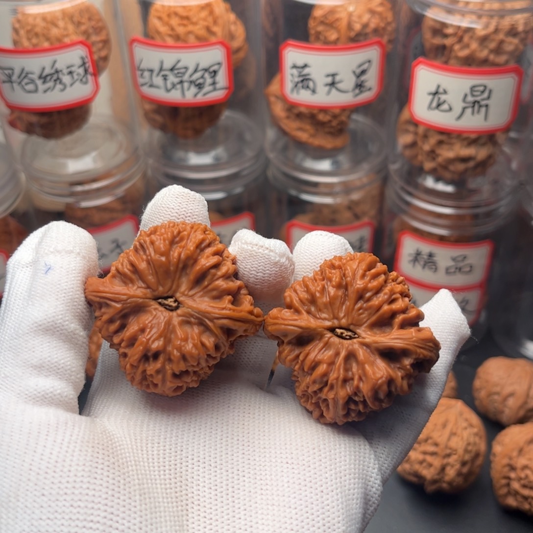 儿***梦文玩核桃把件44精品三角疆
