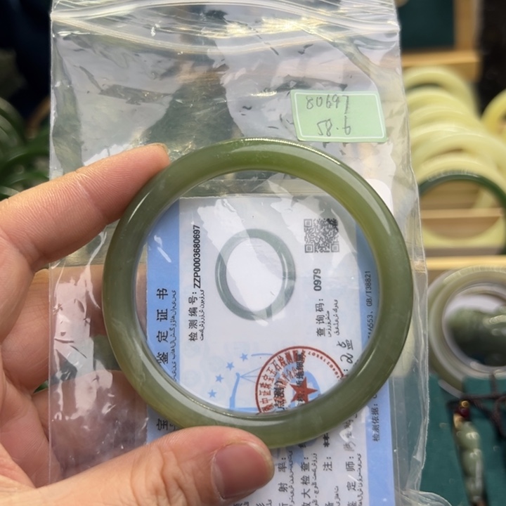 和田玉手镯未镶嵌58.6圈围80697