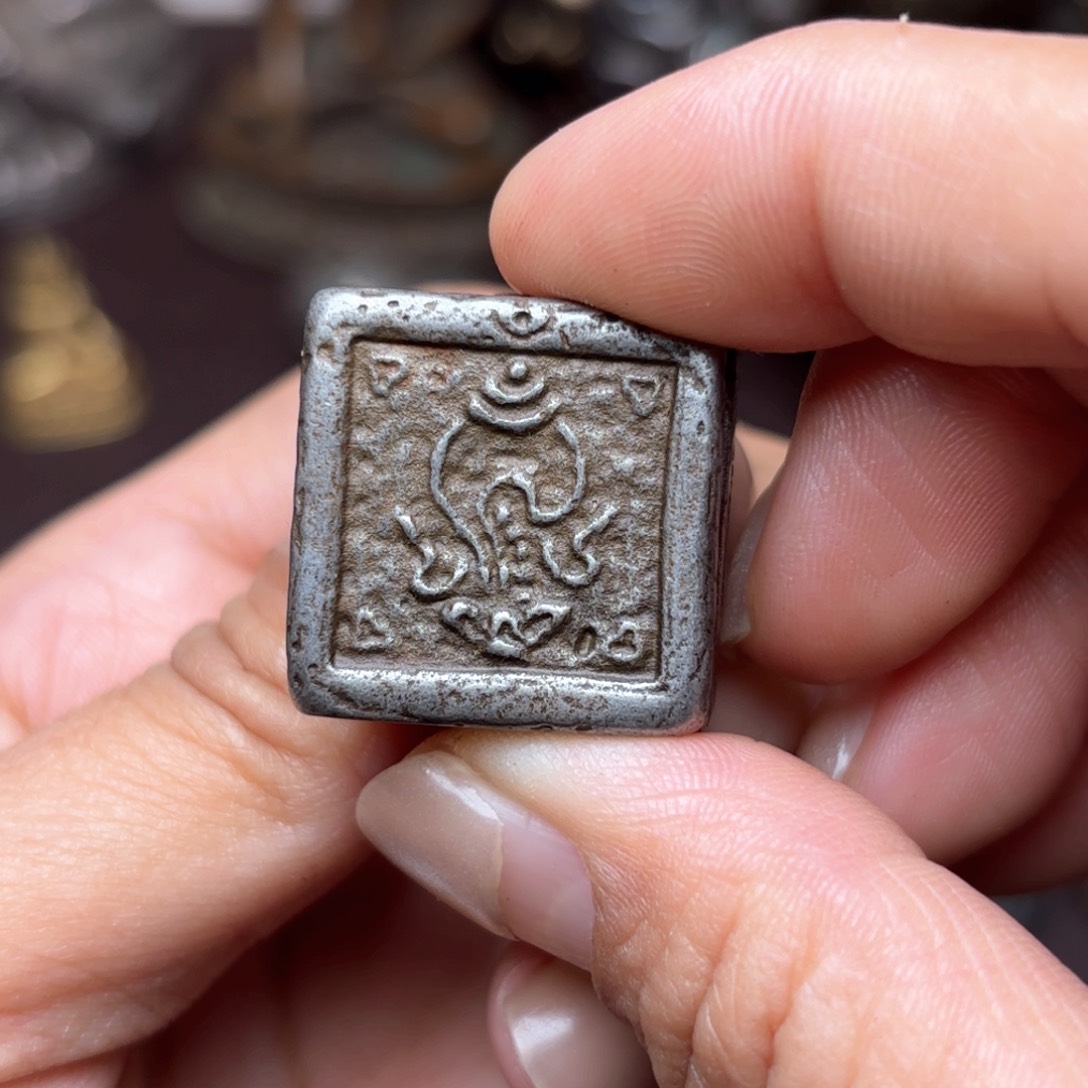 铜星月菩提吊坠项链