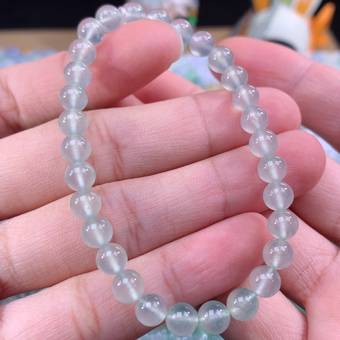 翡翠手链未镶嵌翡翠