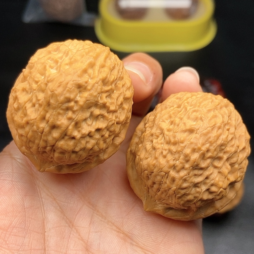 【闪购商品】把件文玩核桃42尺密纹狮子头54克