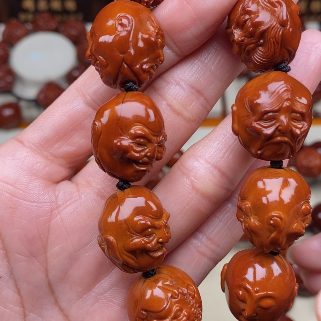 橄榄核吊坠W****十八罗汉