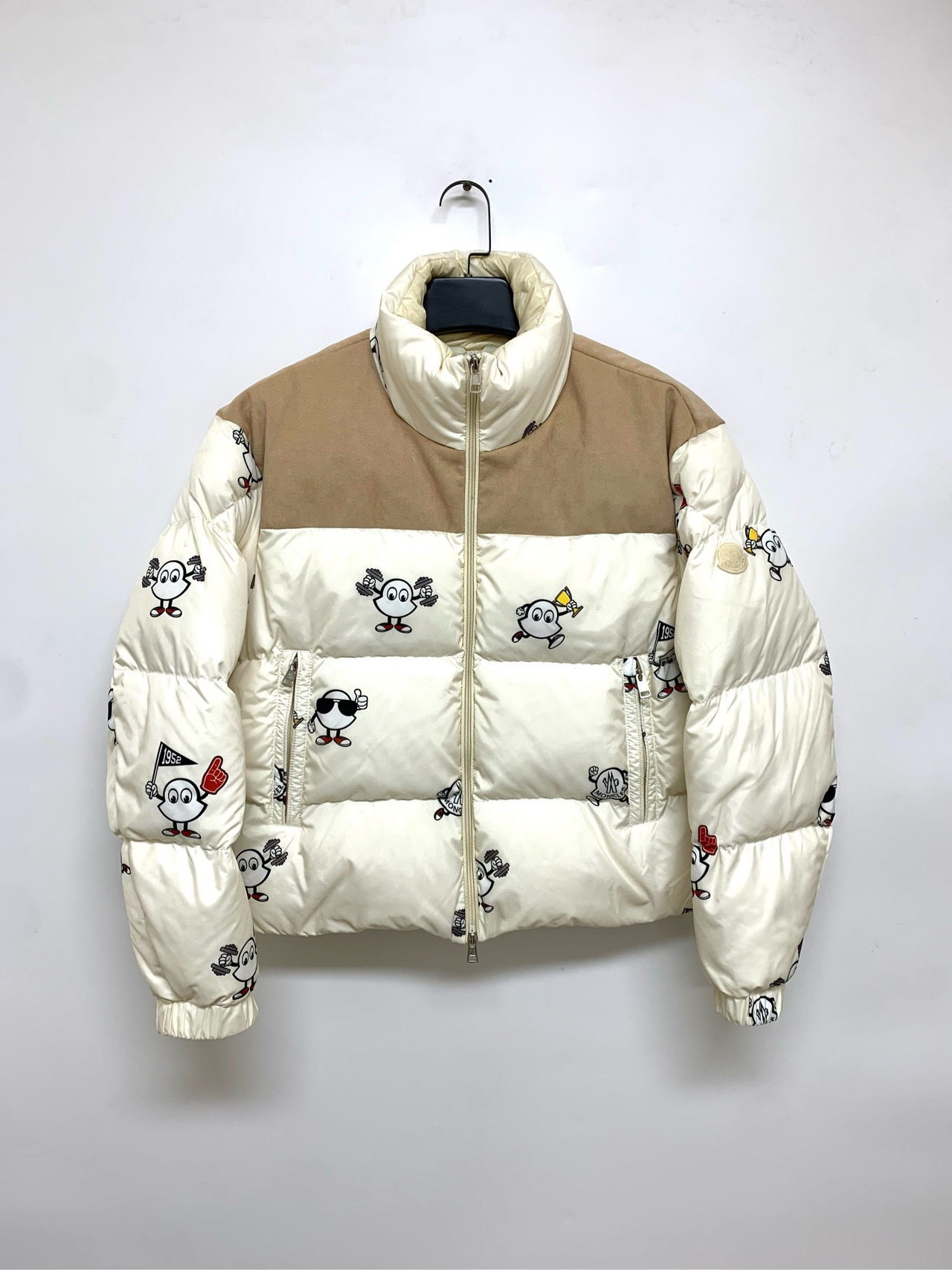 99新 MONCLER 新款卡通印花羽绒服/1码/Y2096