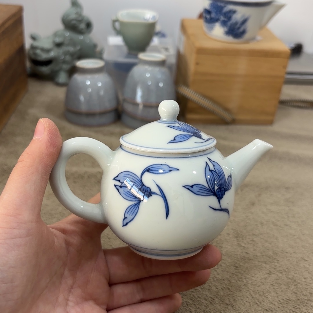 瓷片非常好看漂亮的物品 