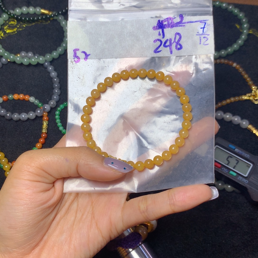 定制翡翠未镶嵌天然缅甸翡翠多样性