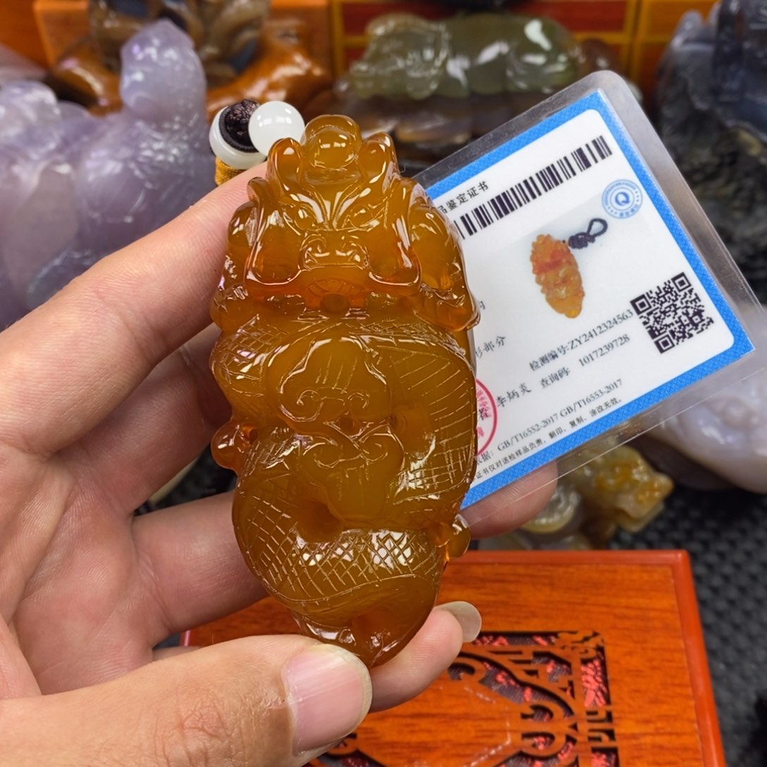 玛瑙/玉髓手把件未镶嵌一*