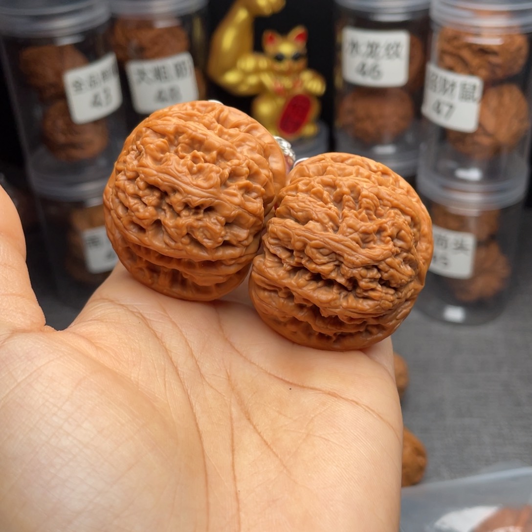 文玩核桃把件圆球大粗筋