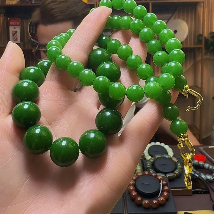 蛇纹石玉手串未镶嵌
