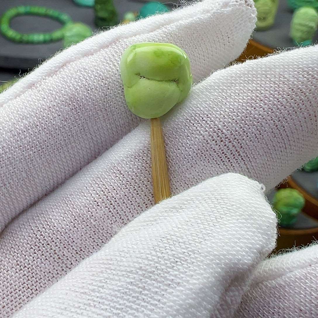 绿松石菜籽黄绿松石Z未镶嵌