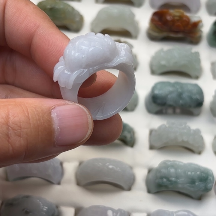 翡翠未镶嵌戒指港码19牡丹