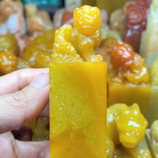 老挝石质地細膩光滑篆刻写字刀感十足