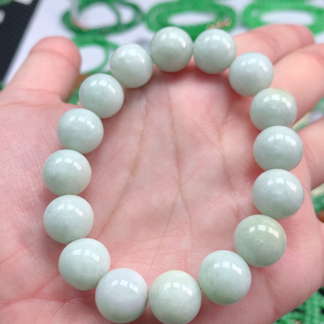 翡翠手链未镶嵌翡翠