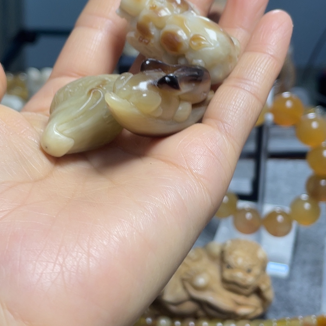 刘***冰石英石纯铜鹰头 兔子 貔貅