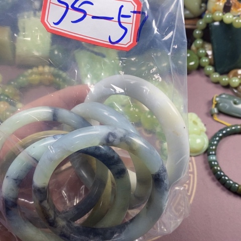 未镶嵌蛇纹石玉手链