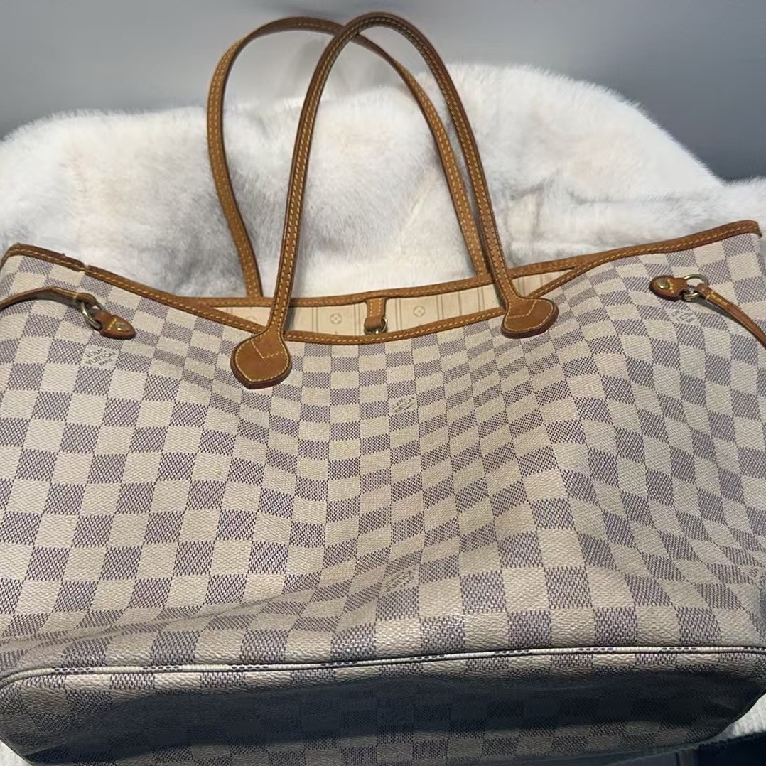 95新 LouisVuitton/路易威登 白色棋盘格单肩包bb07501