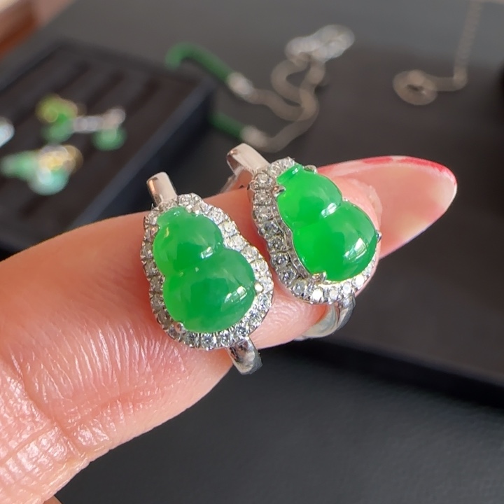 翡翠耳饰18K金镶嵌葫芦R