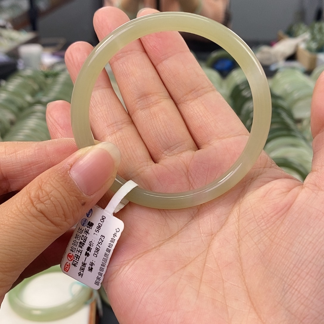 和田玉和田玉手镯52.53未镶嵌