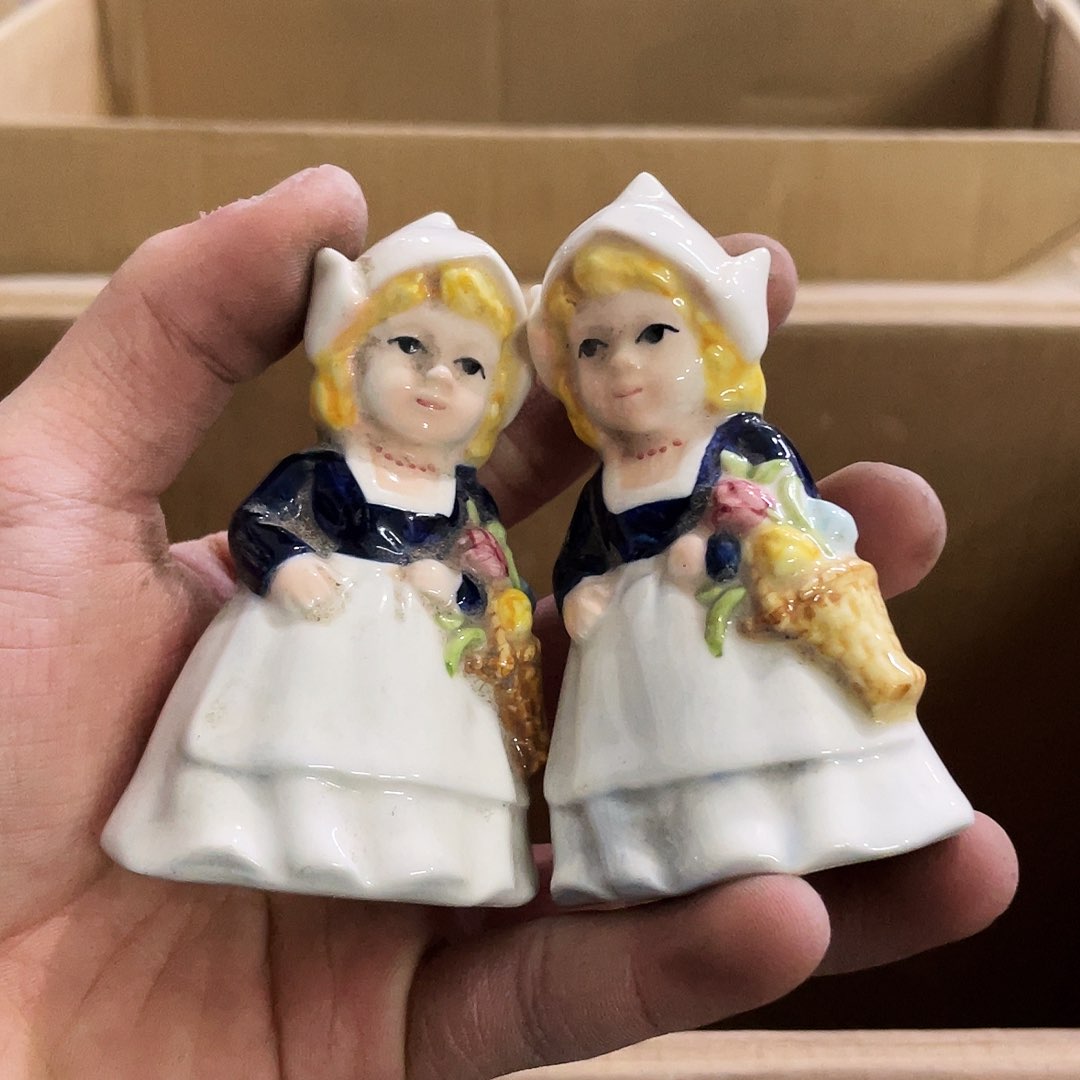 摆件        微瑕。