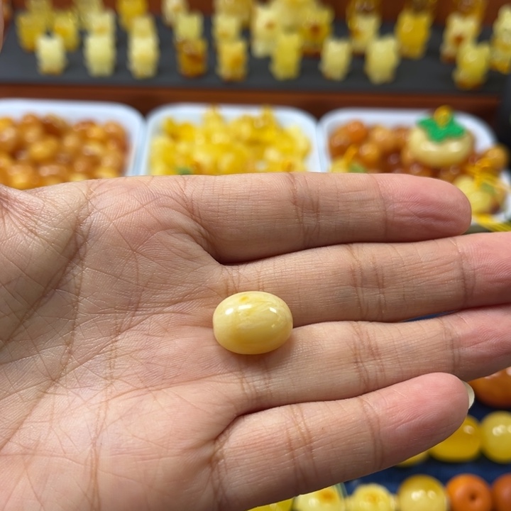 琥珀未镶嵌裸石蜜蜡