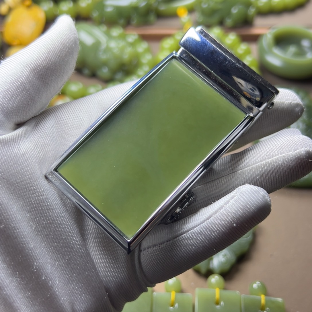 上***决岫岩老玉（透闪石质玉）未镶嵌挂件