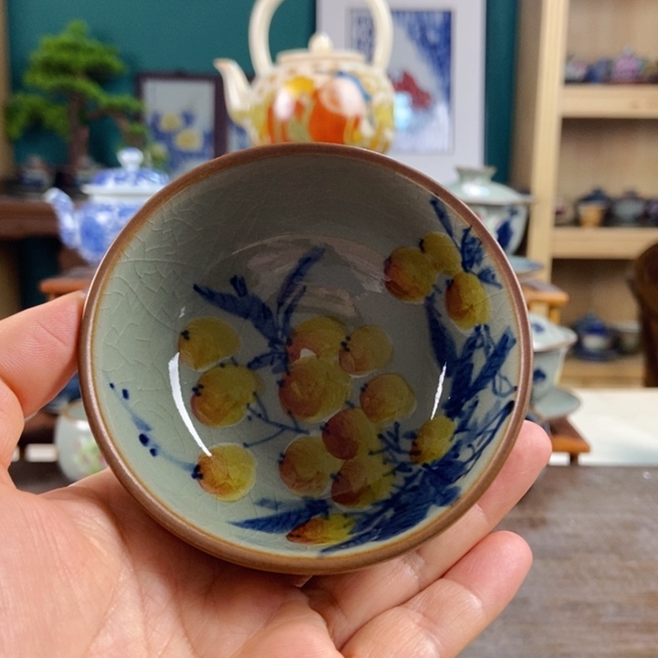 瓷片手工制作工艺精湛等特点为