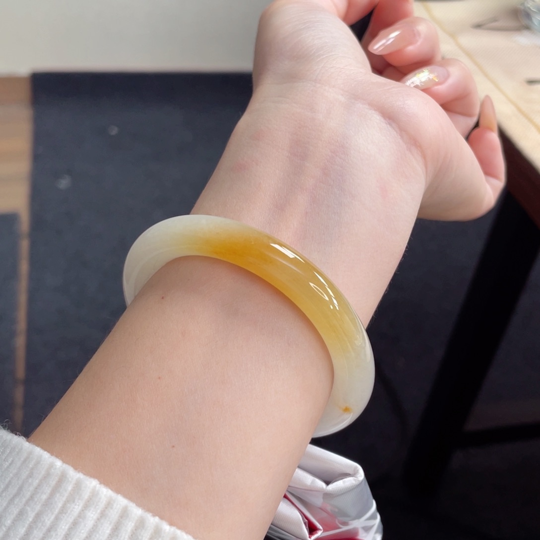 未镶嵌手镯翡翠53种老肉细日照金山鸡油黄21号