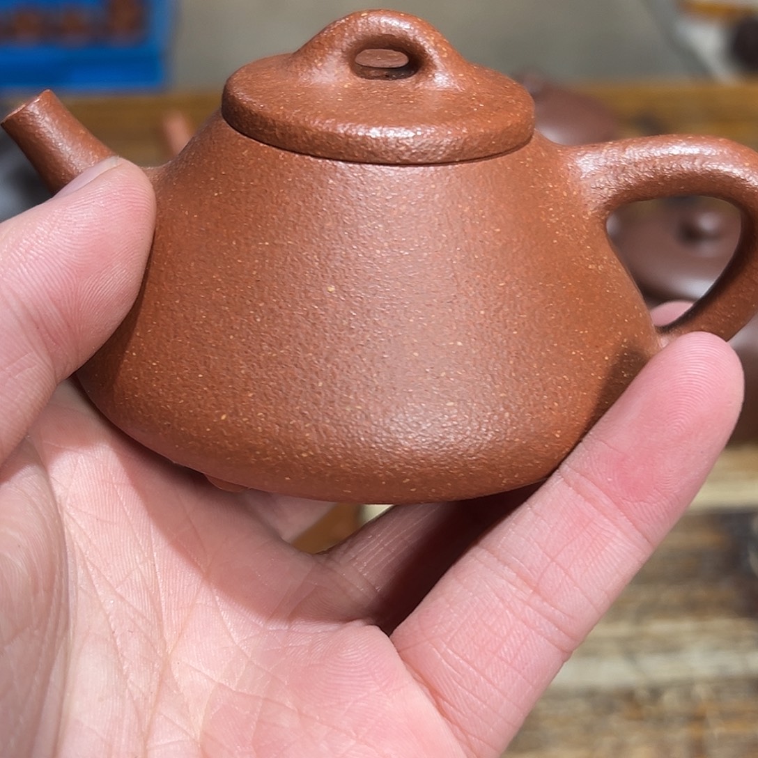 茶壶紫砂紫砂的味道真的
