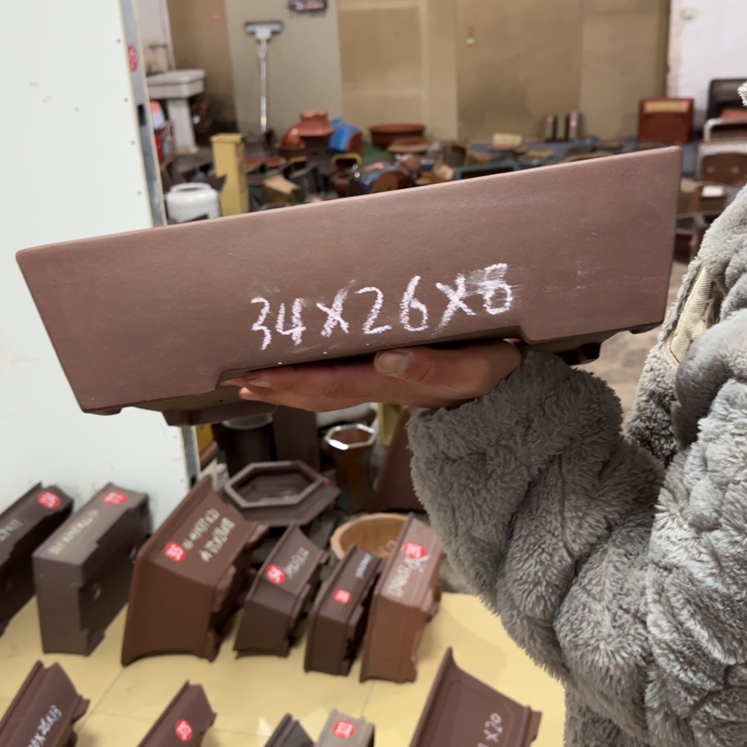 紫砂花盆呜呜呜呜