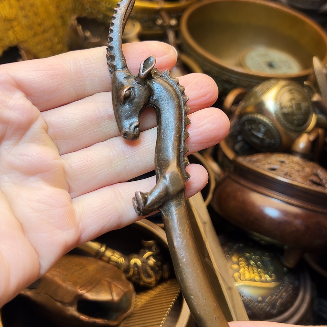 精美铜器工艺品等