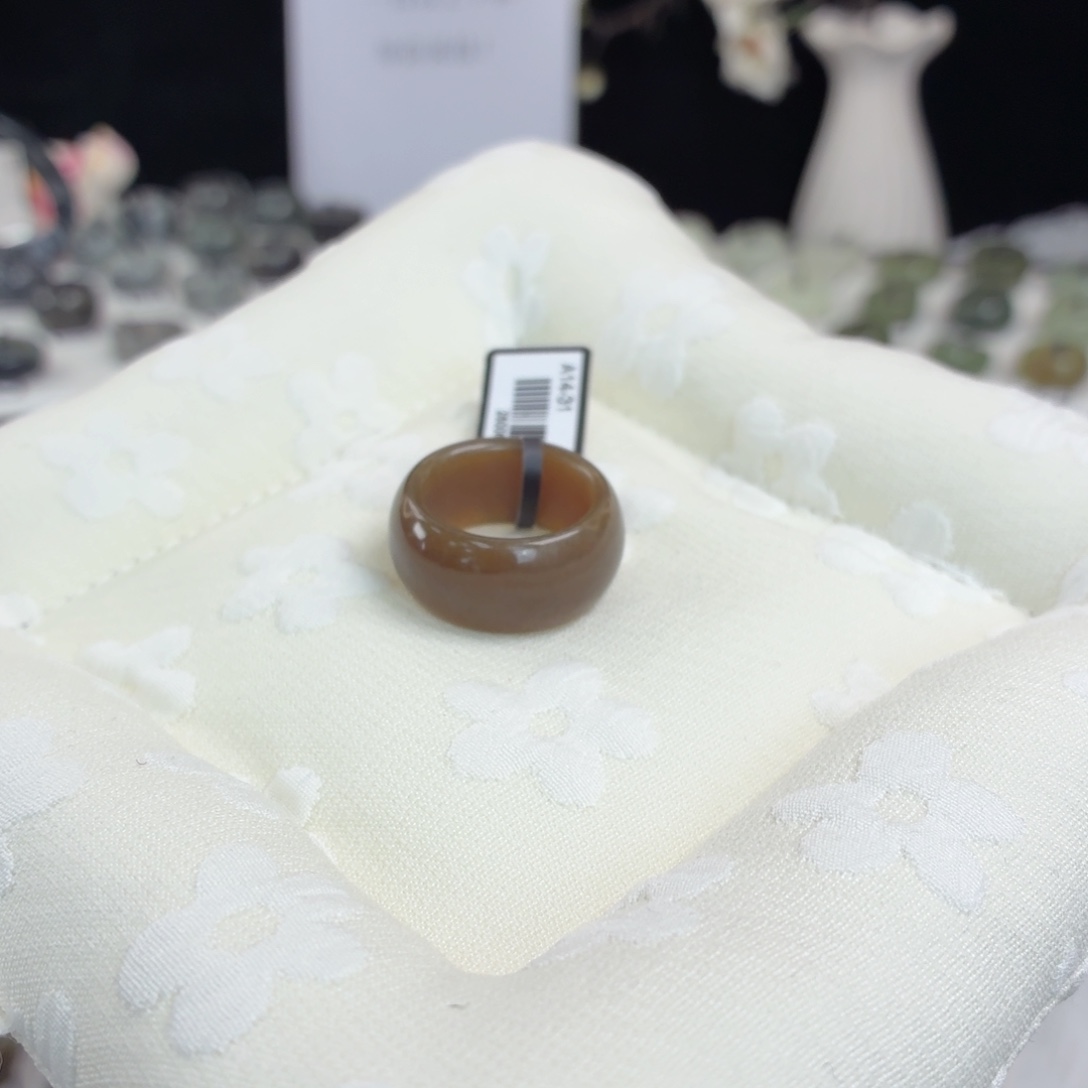 和田玉（糖玉）未镶嵌戒指Q31咖糖轮胎17.1不退换