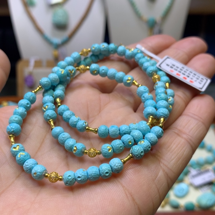 绿松石18K金镶嵌锁骨