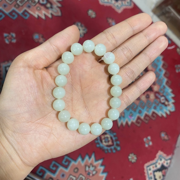 且末微色差迪克兰卡10手串