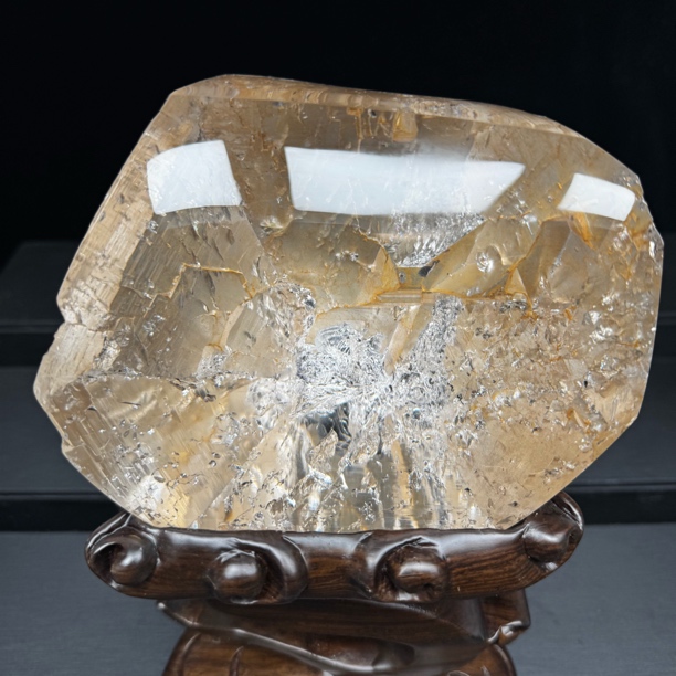 天然水晶白水晶摆件尺寸13.7/10/8.3厘米重量1379g