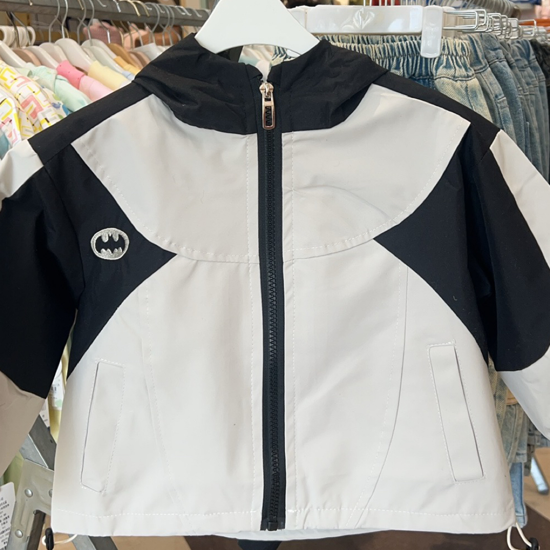 春秋男童冲锋衣外套户外徒步中大童冲锋料上衣新款