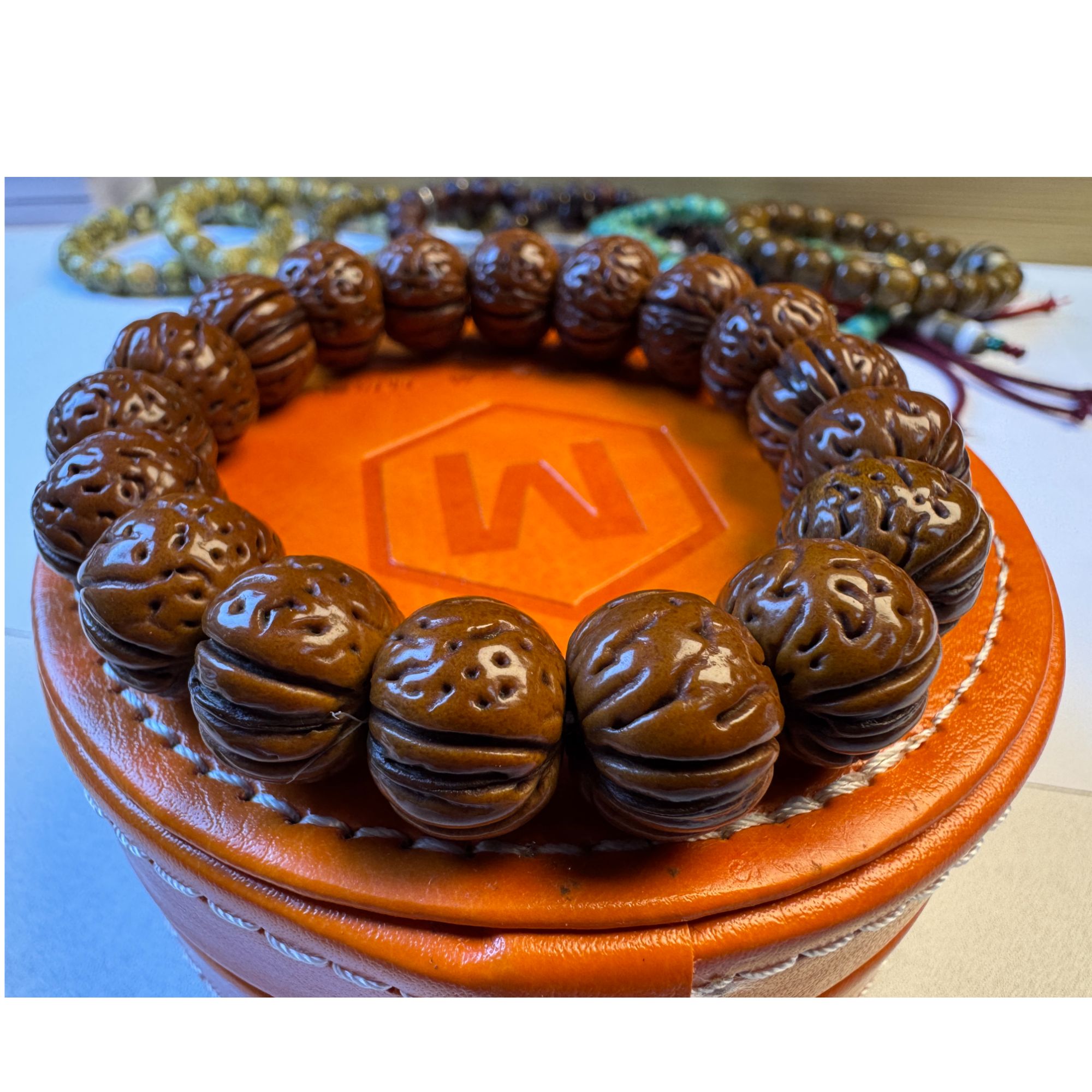 桃核金丹手串一条